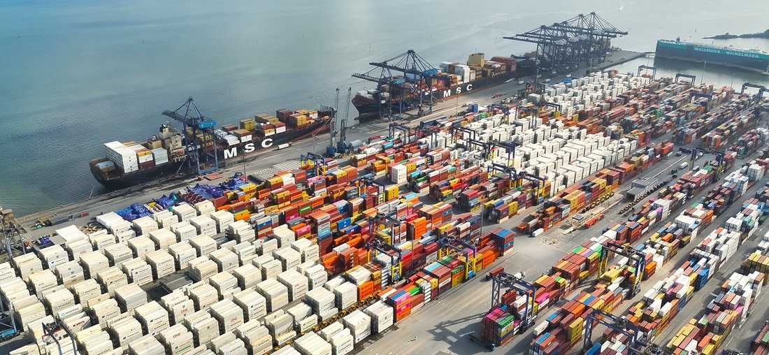 TCP recebe primeiro navio a operar com novo calado máximo de 13,30 metros