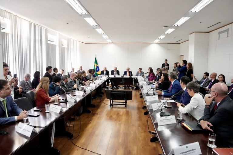 MDIC lança Janela Única para facilitar entrada de investimentos estrangeiros no Brasil