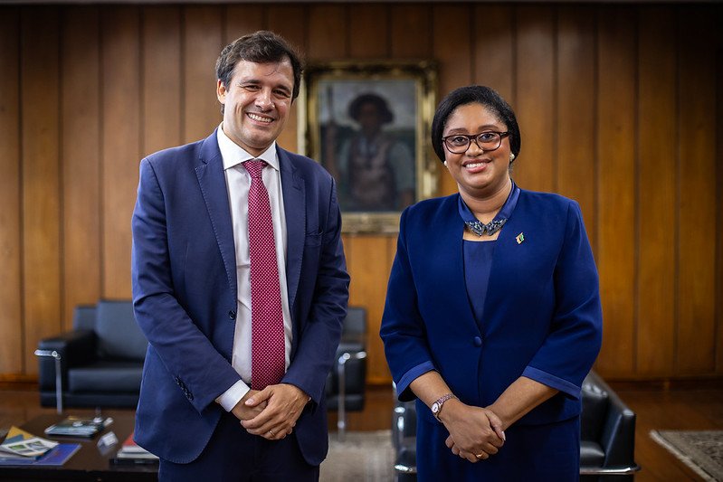 Fazenda recebe ministra das Finanças de Moçambique para ampliar relações econômicas e cooperação fiscal