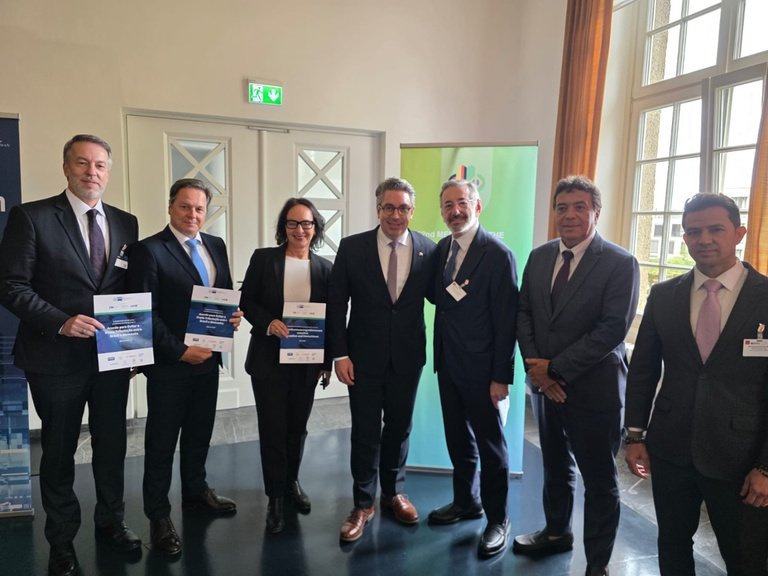 Na Alemanha, ministro destaca oportunidades de investimento e avanço regulatório