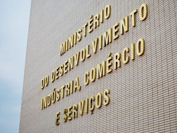 Investigações do MDIC e da Receita interrompem fraudes em importações de vários produtos