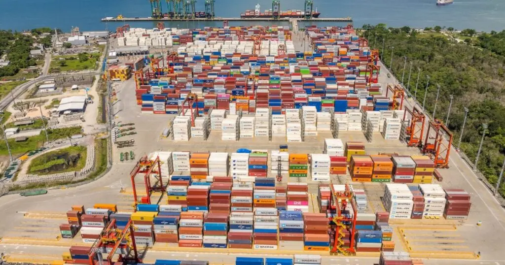Corrente de comércio do país cresce 10,8% em abril, comparado ao mesmo período de 2025