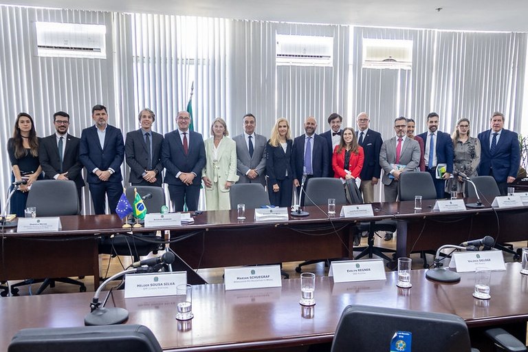 Reunião no MDIC reforça parceria estratégica entre Brasil e União Europeia