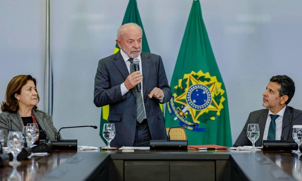 Gecex delibera sobre apoio às exportações, defesa comercial e redução de impostos