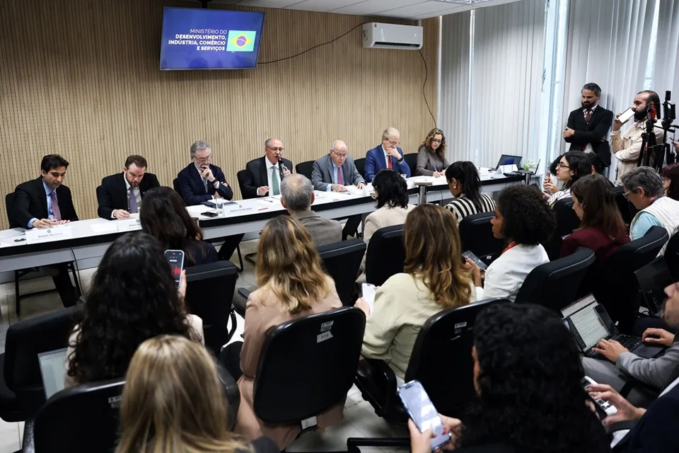 Governo Federal realiza entrevista coletiva sobre tarifa dos EUA