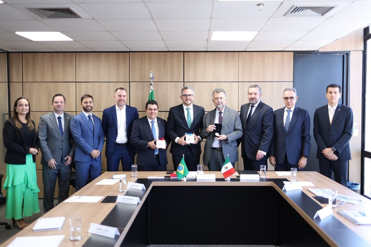 Brasil e México ampliam diálogo sobre o setor aeroportuário