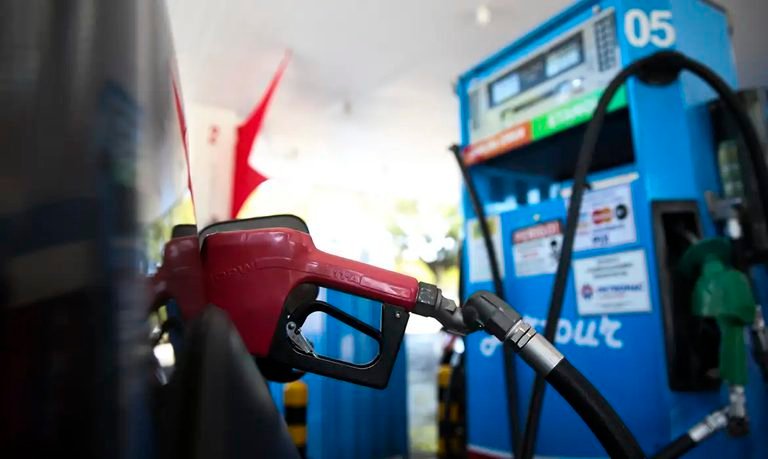 Governo Federal adota novas medidas para combustíveis frente a oscilações do petróleo